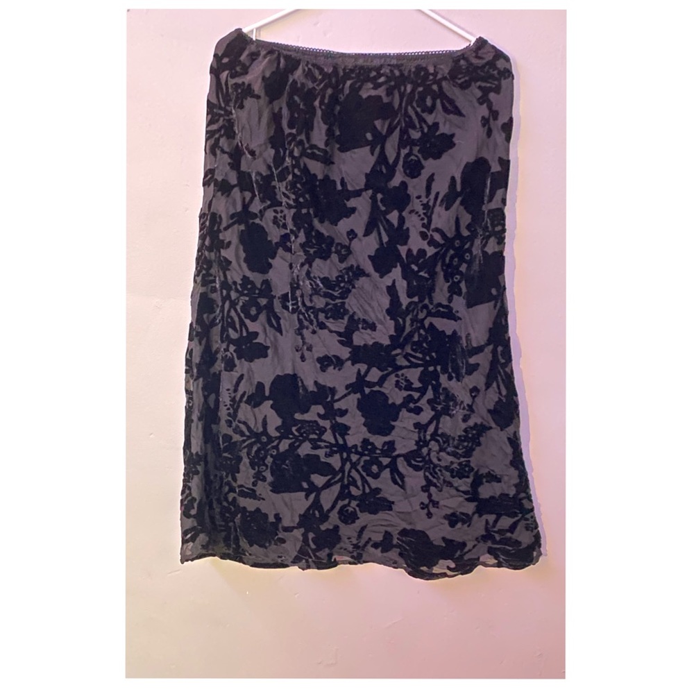 Black crushed velvet skirt.